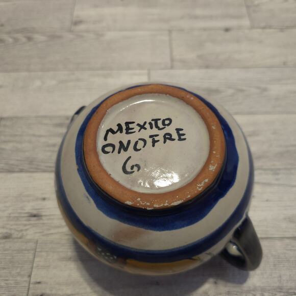 Lidded Talavera Mexico Terracotta Hand Painted Bowl With Handles - Picture 9 of 15